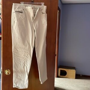 Gloria Vanderbilt Stretch Slim tan Jeans